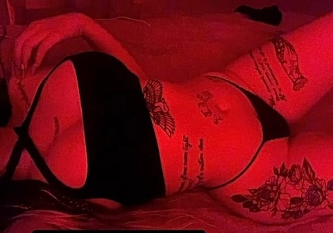 OnlyFans header picture memoprof