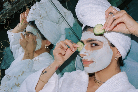 OnlyFans header picture miakfree