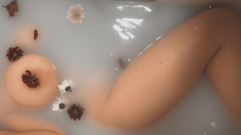 OnlyFans header picture miawills98