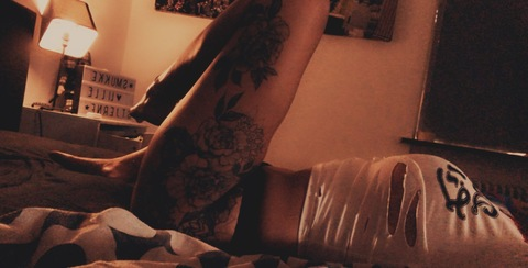 OnlyFans header picture mie89