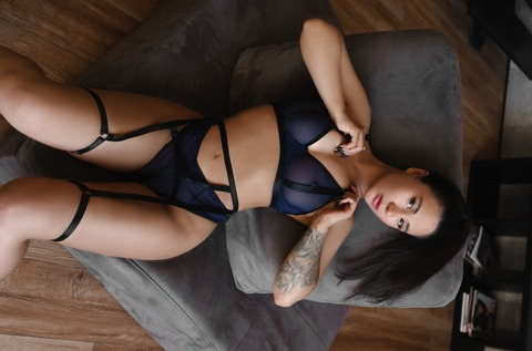 Фото заголовка OnlyFans mira_wair