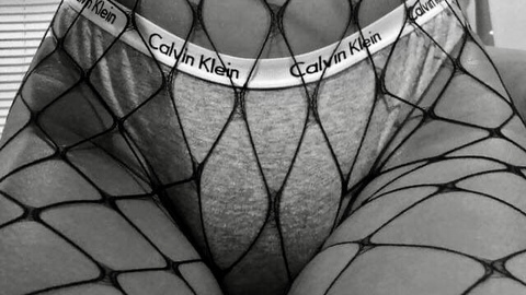 ओन्लीफैंस हैडर चित्र missbittersweets