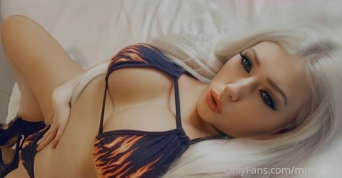OnlyFansヘッダー画像missyellisx