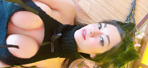 Снимка за заглавие на OnlyFans momokim