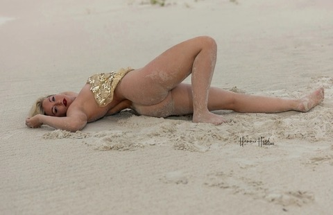 OnlyFans başlık resmi monroehusler