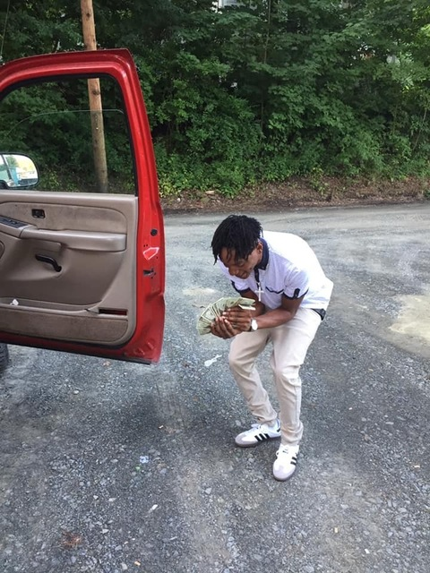 OnlyFans Titelbild mozzi