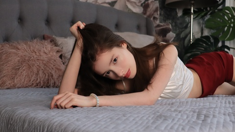 Immagine dell'header di OnlyFans musanana