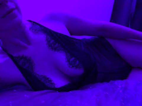 OnlyFansヘッダー画像mxvioletvamp