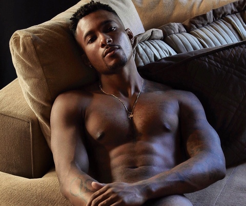 OnlyFans header picture mycolarmani