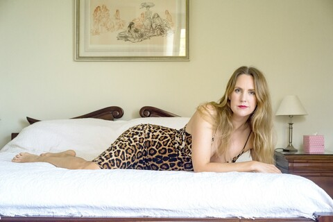 OnlyFans header picture naturalwoman