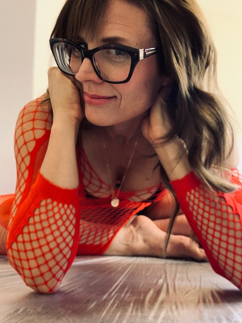 Фото заголовка OnlyFans nerdybloggerbabenawtyaf