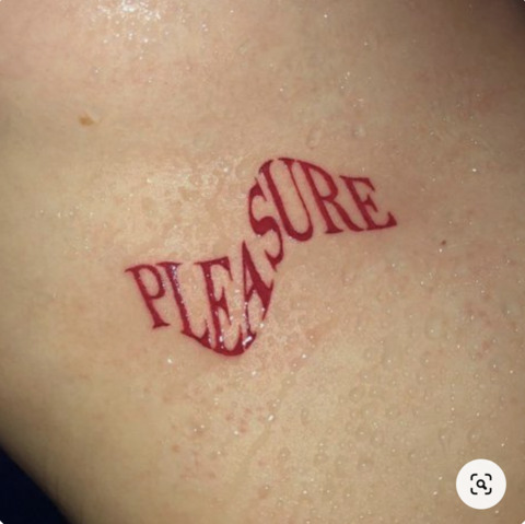 Gambar header OnlyFans nikkithikki