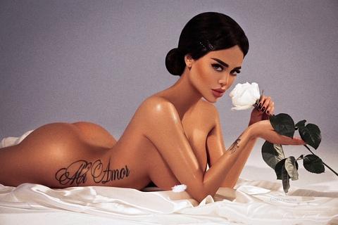 Imagem do cabeçalho do OnlyFans de nitakuzmina