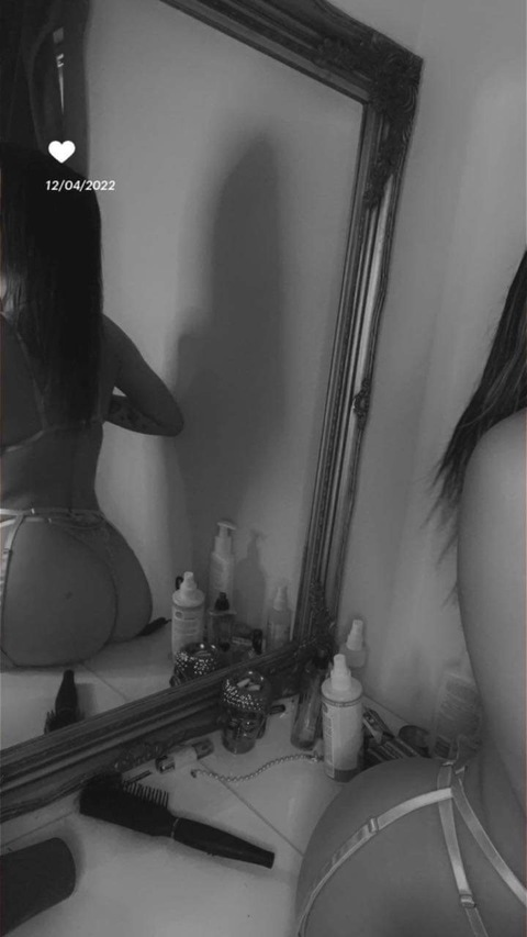 Gambar header OnlyFans o1818