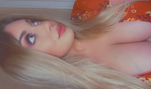 Gambar header OnlyFans octaviaamara