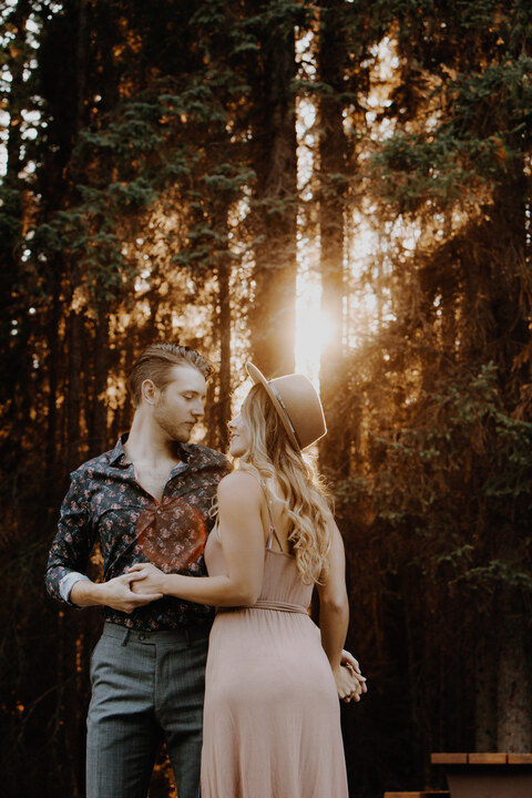 OnlyFans header picture oftravelcouple