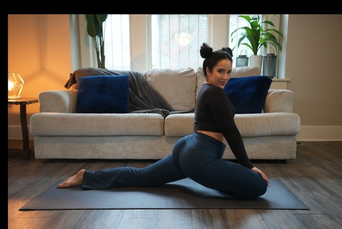 OnlyFans header picture palomashealthyhabits