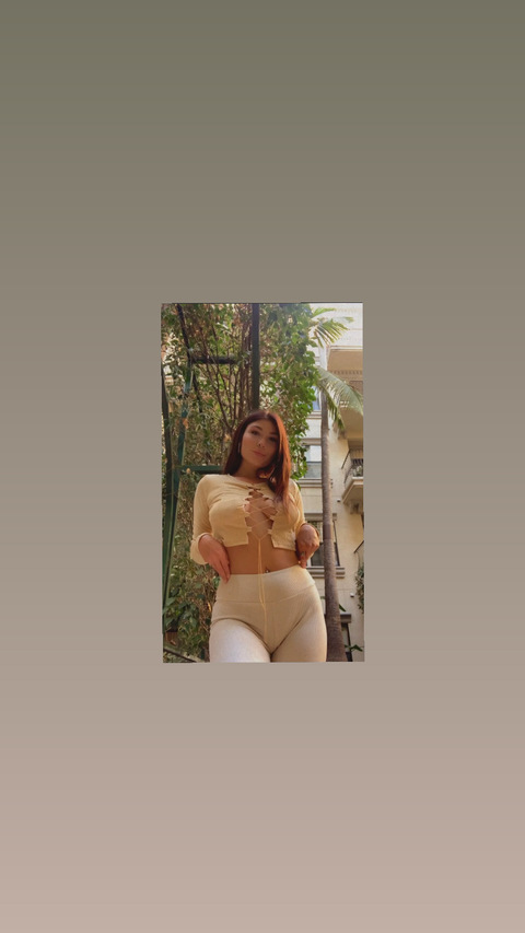 Gambar header OnlyFans peachygabby