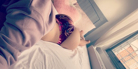 OnlyFans header picture pinkheartedxo