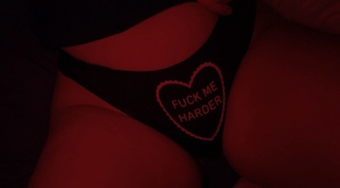 ओन्लीफैंस हैडर चित्र privatebaddie