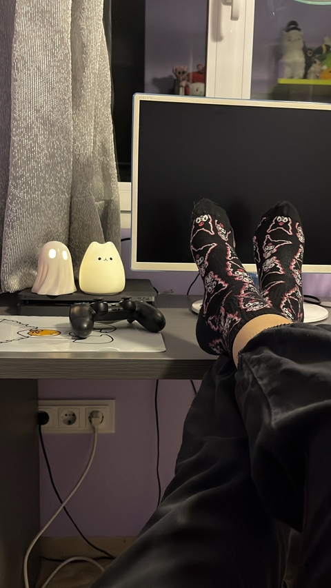 Imagem do cabeçalho do OnlyFans de redmidna