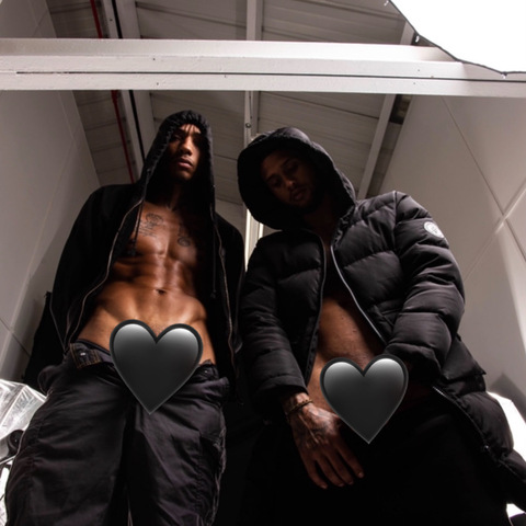 Gambar header OnlyFans redroarz