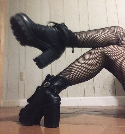 reesie3님의 OnlyFans 헤더 사진