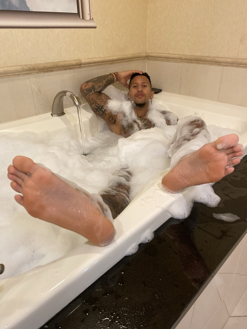 OnlyFans header picture ricansanchez