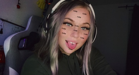 OnlyFans header picture riolet