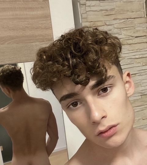 Immagine dell'header di OnlyFans romeo_twi