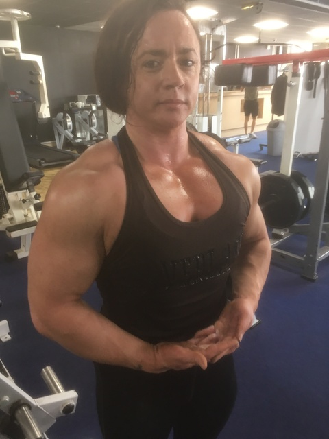 OnlyFans header picture roxysummner