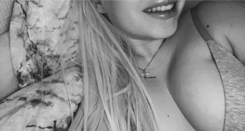 OnlyFansヘッダー画像rronja