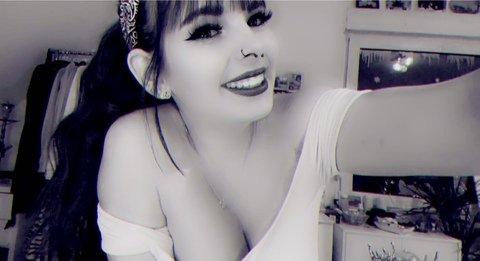 Снимка за заглавие на OnlyFans sasii_me