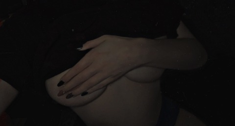 OnlyFans header picture saturns