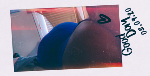 OnlyFans header picture scamahontas