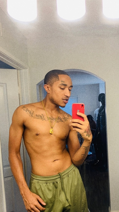 Снимка за заглавие на OnlyFans seansaintt