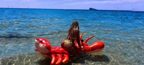 OnlyFans header picture seremis