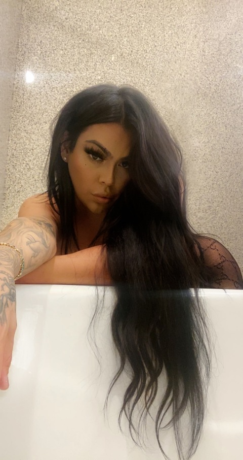 Zdjęcie nagłówka OnlyFans shesnotmia