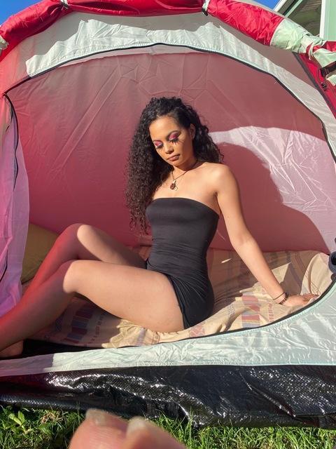 ओन्लीफैंस हैडर चित्र shicx