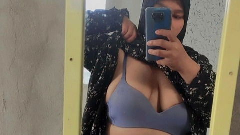 OnlyFans header picture shirinmuhsenn