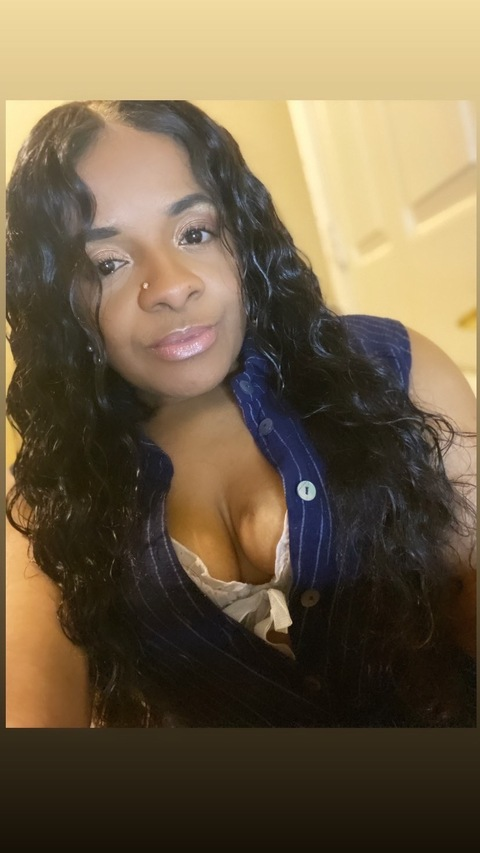 OnlyFans Titelbild shortywithabody