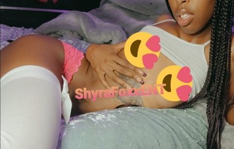ओन्लीफैंस हैडर चित्र shyra_foxx