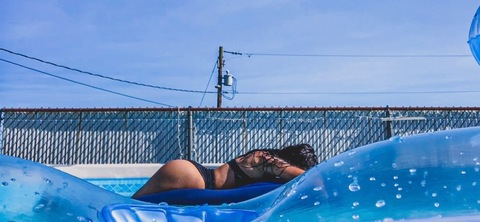 OnlyFans header picture siennagomezz