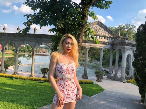 Снимка за заглавие на OnlyFans sisdon