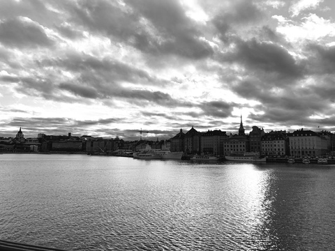 Снимка за заглавие на OnlyFans sisu1098