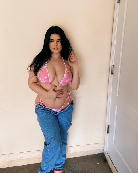 Header afbeelding van OnlyFans sneakyjuulia