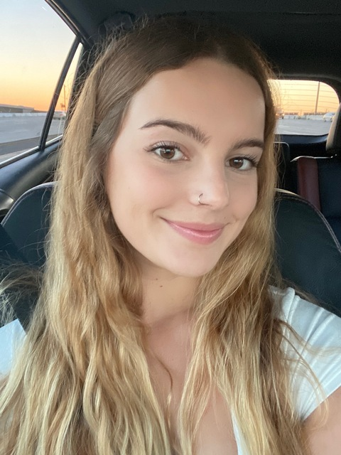 Zdjęcie nagłówka OnlyFans stellaspearsfree