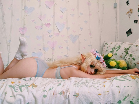 ओन्लीफैंस हैडर चित्र strawberryjaz