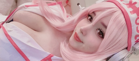 ओन्लीफैंस हैडर चित्र surinrini