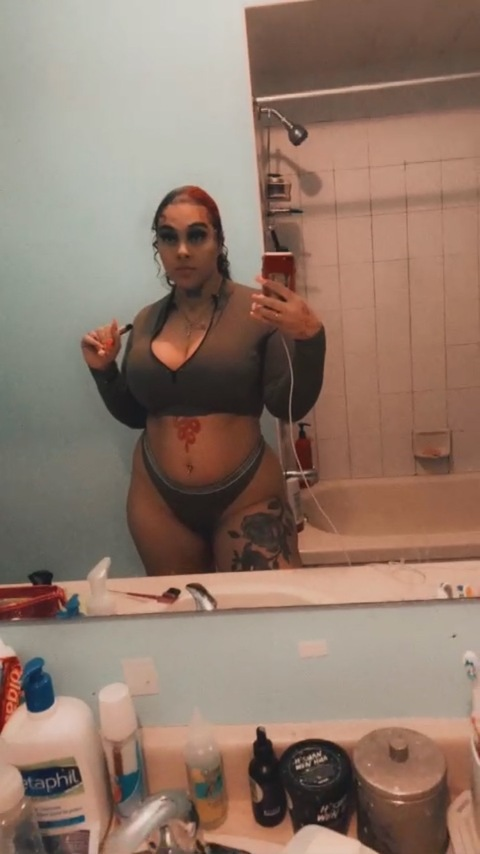 Immagine dell'header di OnlyFans tanacurlss